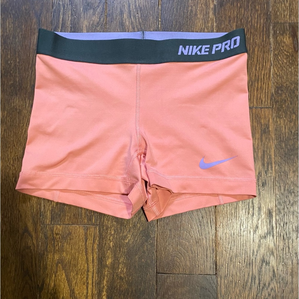 ❌SOLD ON MERCARI❌ women’s nike pro shorts size XS!